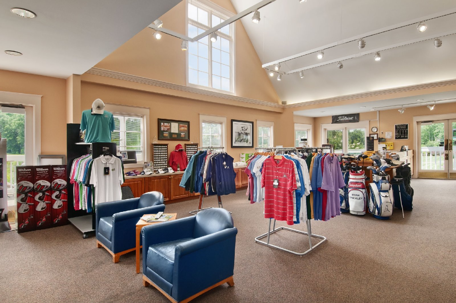 golf course pro shop